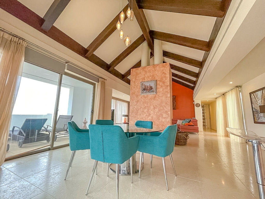 Penthouse Los Flamingos Málaga - image 5