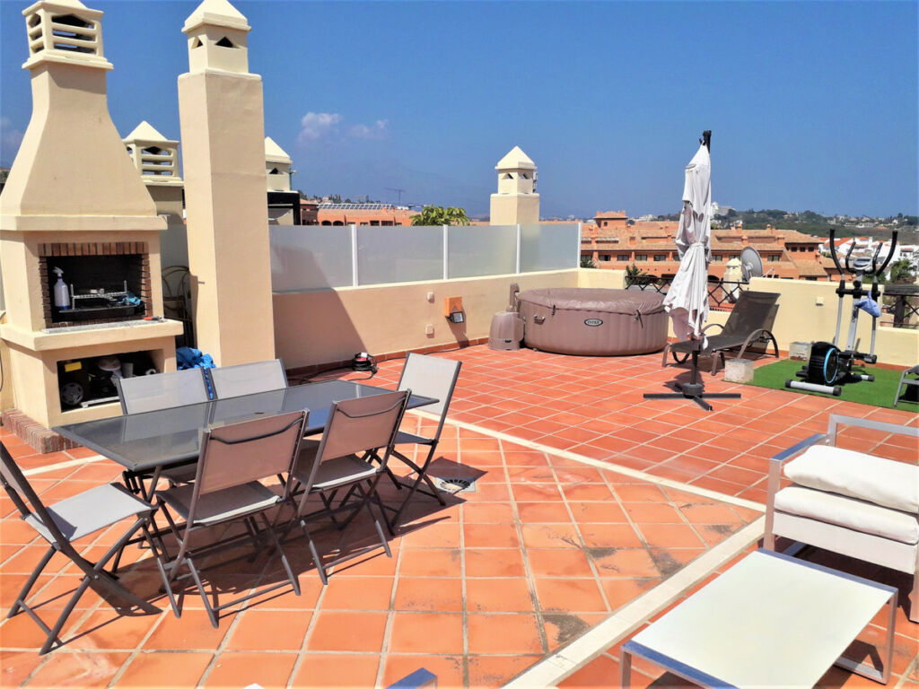 Penthouse New Golden Mile Málaga - image 5