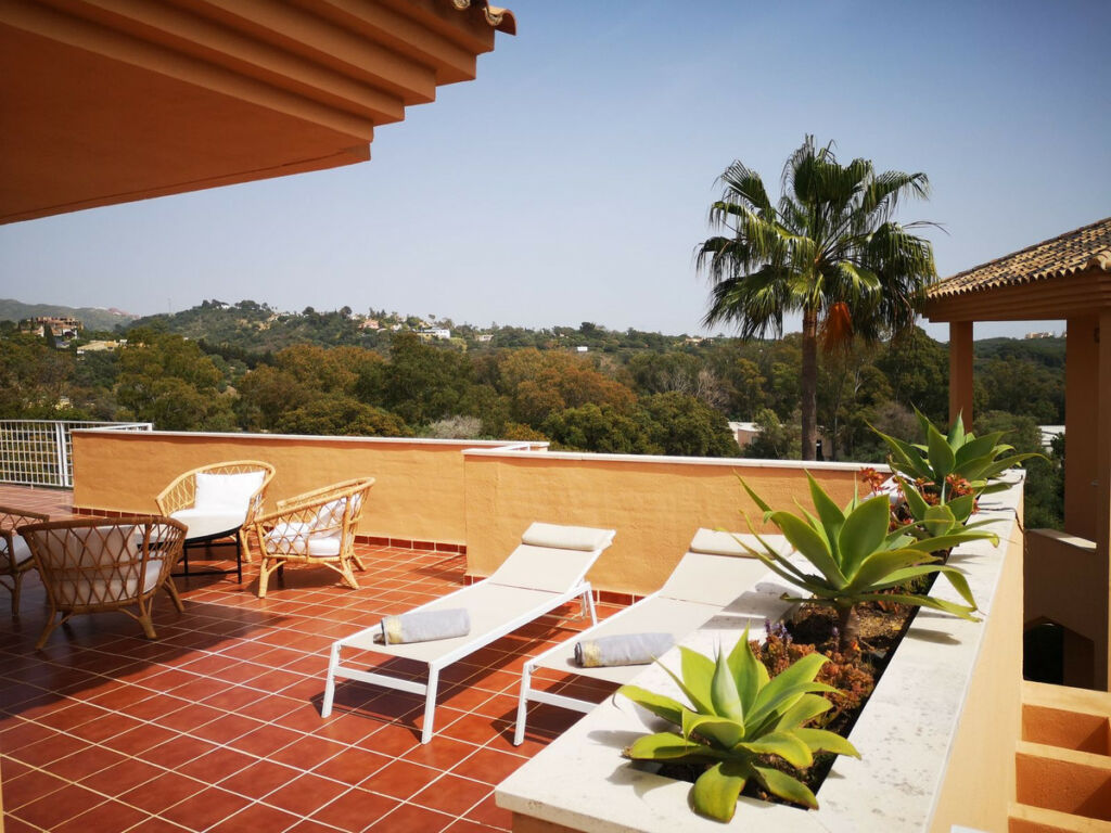 Penthouse Duplex Elviria Málaga - image 5