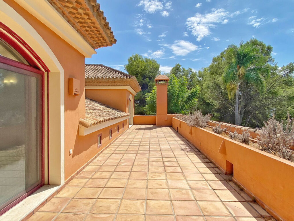 Detached Villa Sierra Blanca Málaga - image 57