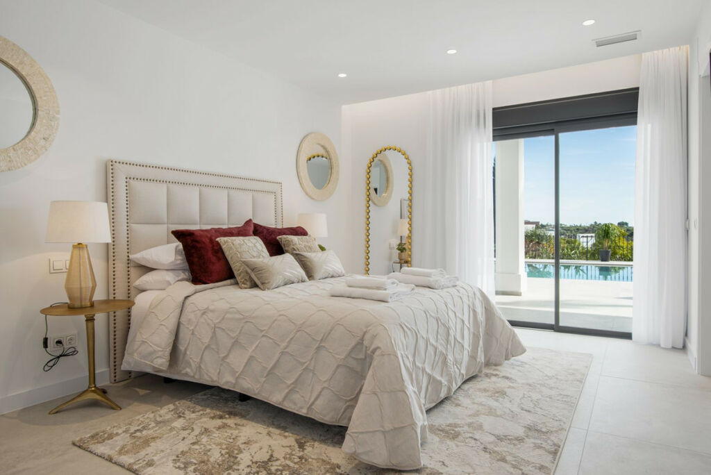 Detached Villa Los Flamingos Málaga - image 52