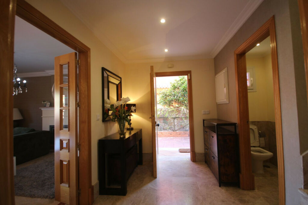 Semi-Detached House Santa Clara Málaga - image 11