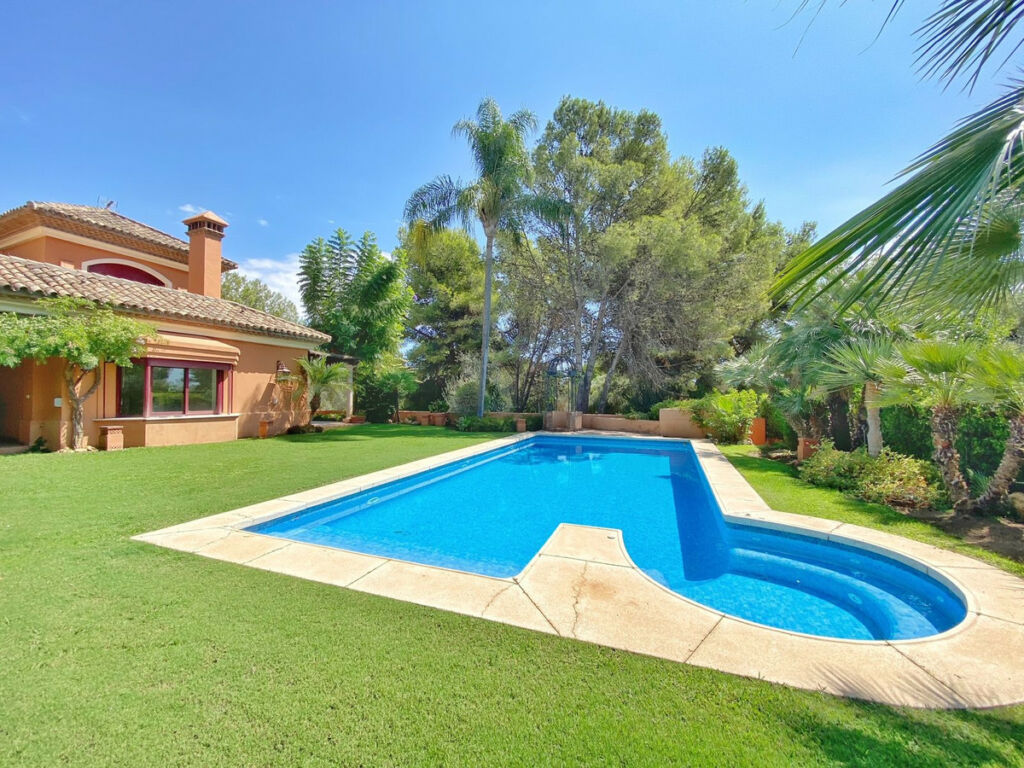 Detached Villa Sierra Blanca Málaga - image 55