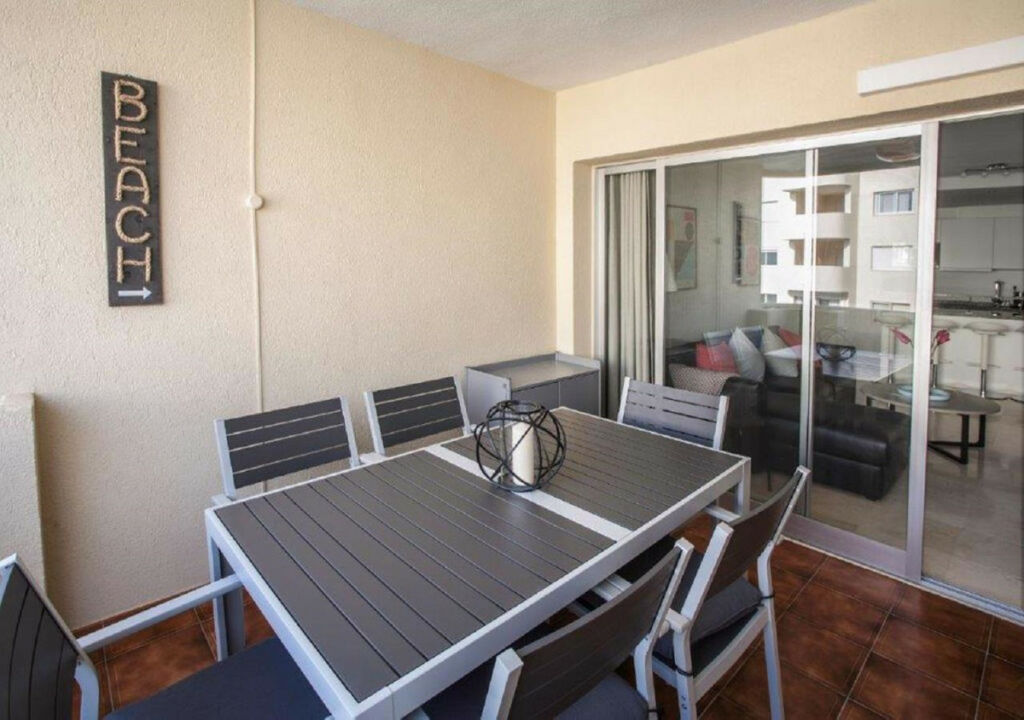 Middle Floor Apartment Estepona Málaga - image 6