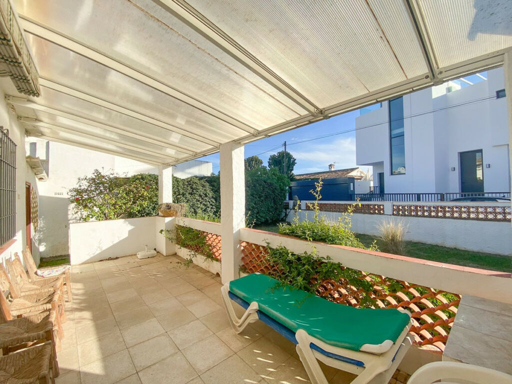 Detached Villa Costabella Málaga - image 6