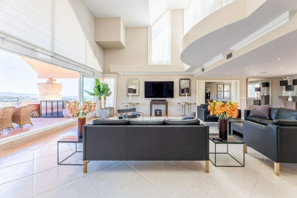 Penthouse Nueva Andalucía Málaga - image 6