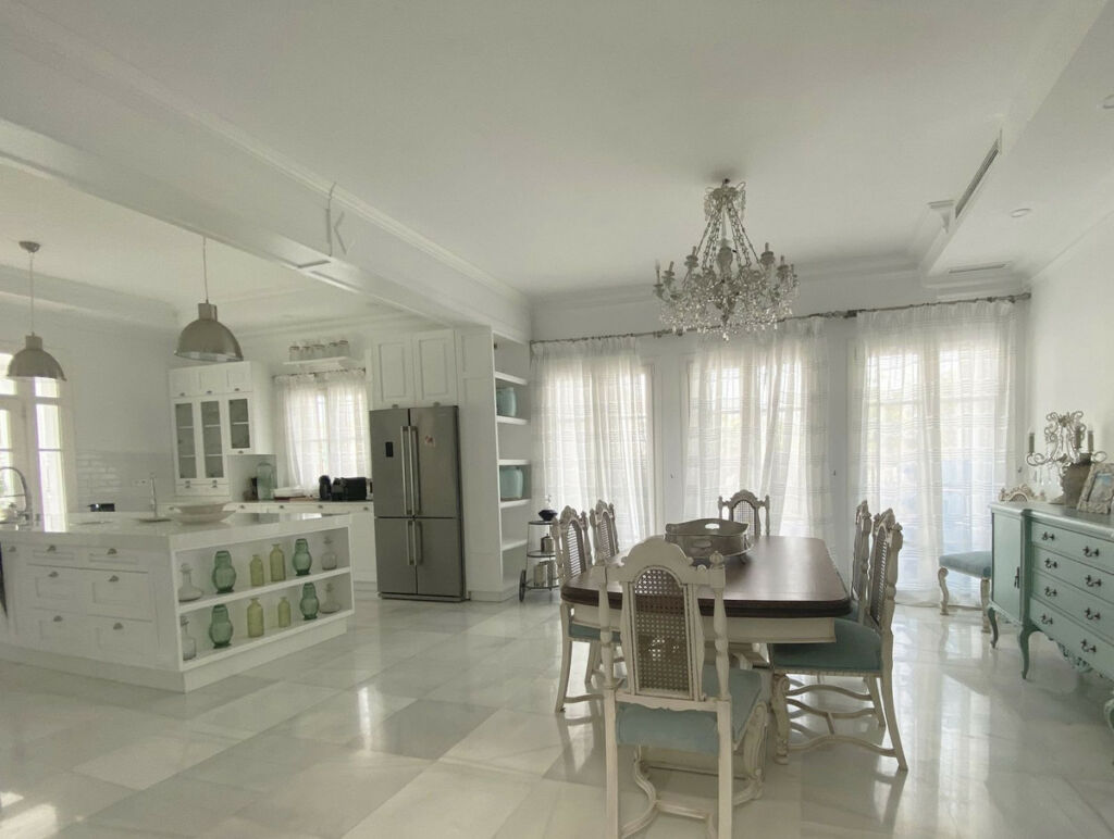 Detached Villa Marbella Málaga - image 6