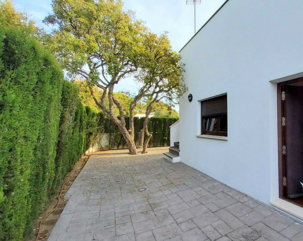 Detached Villa Torreguadiaro Cádiz - image 6