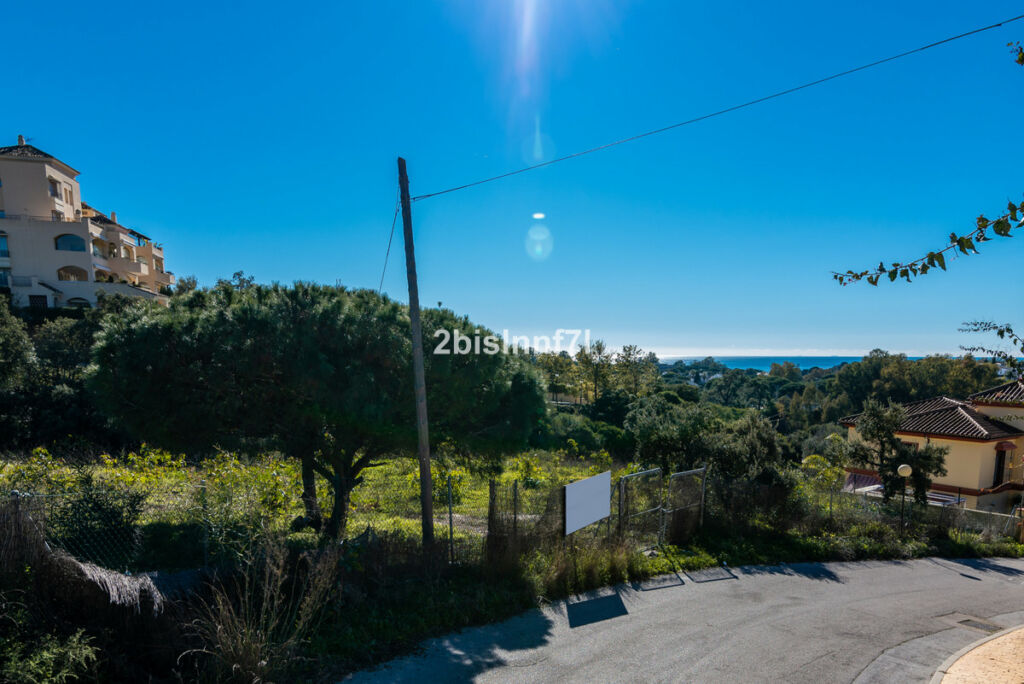 Residential Plot Elviria Málaga - image 6