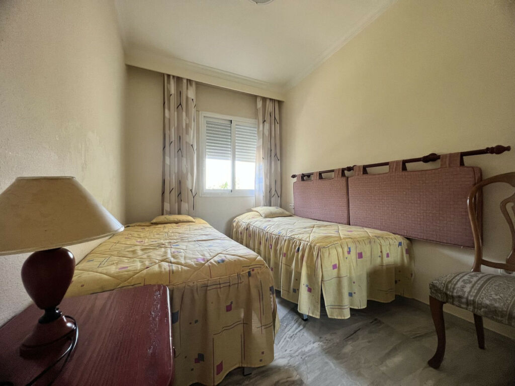 Penthouse The Golden Mile Málaga - image 17