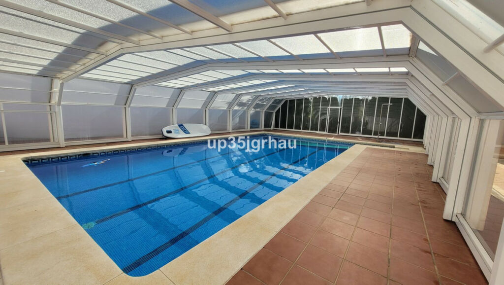 Detached Villa Bel Air Málaga - image 6