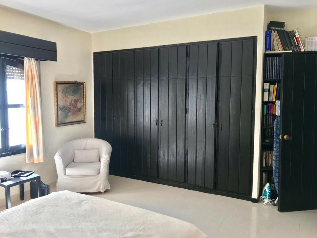 Middle Floor Apartment Puerto Banús Málaga - image 6