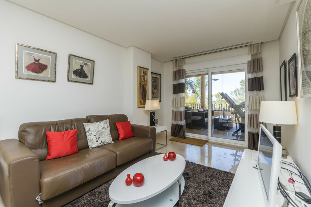 Ground Floor Apartment Nueva Andalucía Málaga - image 7