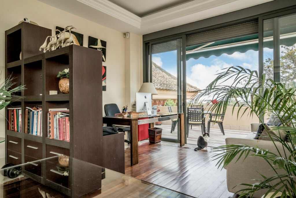 Penthouse Nueva Andalucía Málaga - image 7
