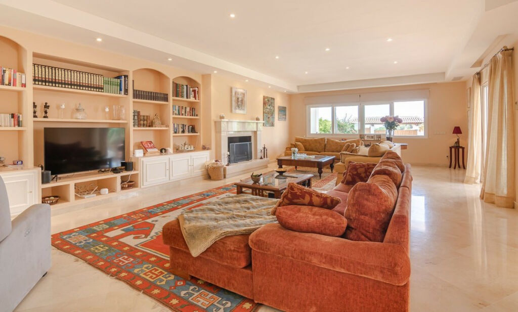 Detached Villa Benahavís Málaga - image 6