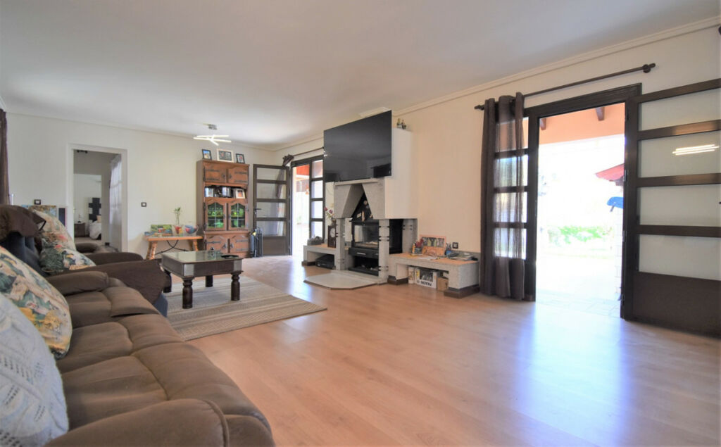 Detached Villa Villamartin Alicante - image 6