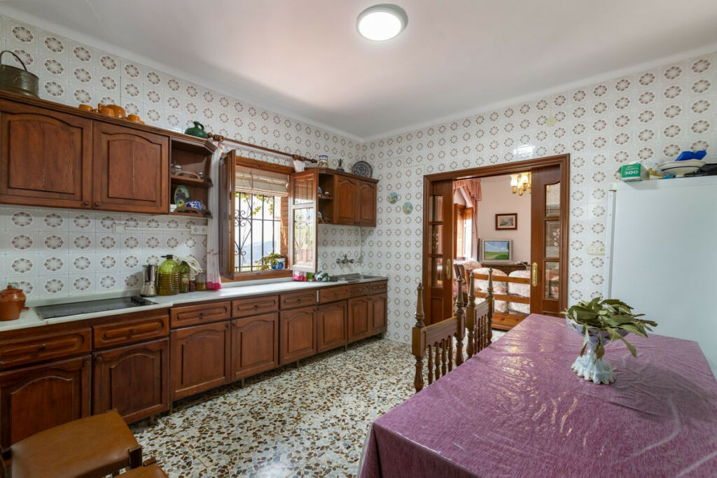 Detached Villa Periana Málaga - image 6