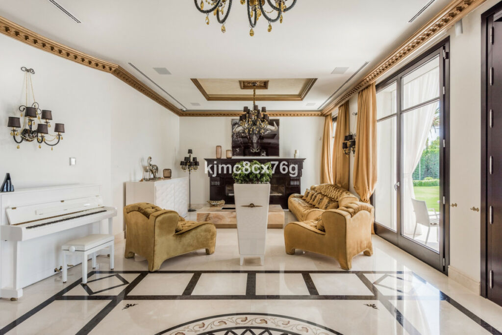 Detached Villa Hacienda Las Chapas Málaga - image 6
