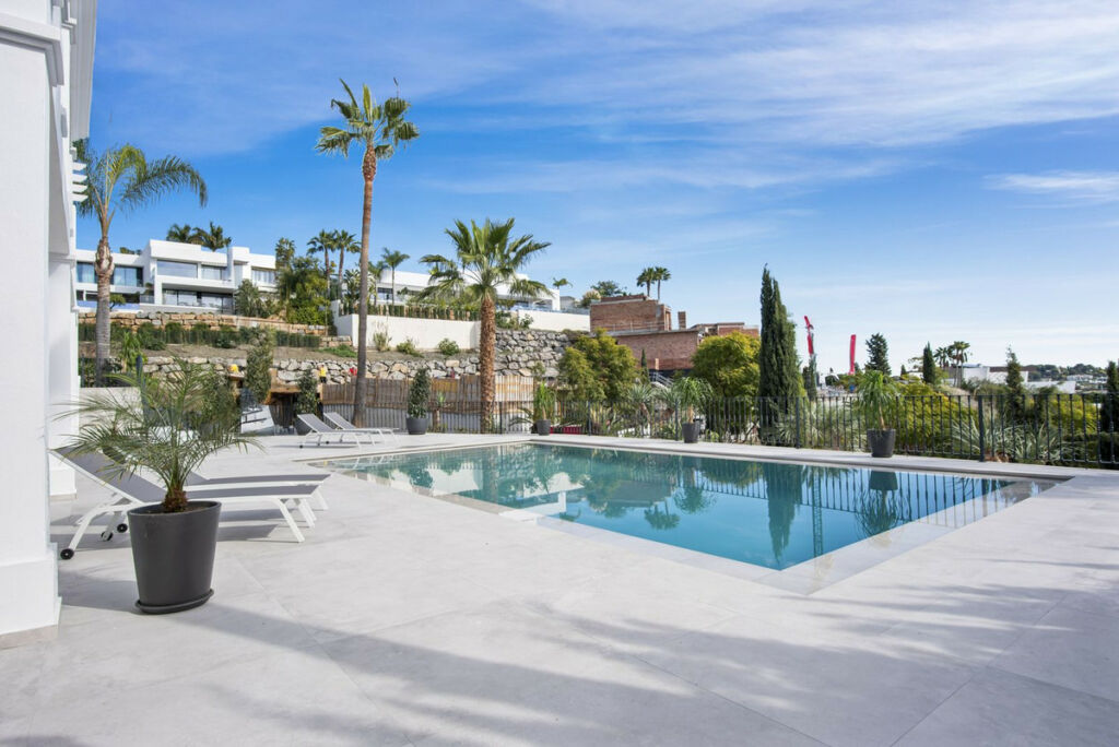 Detached Villa Los Flamingos Málaga - image 6