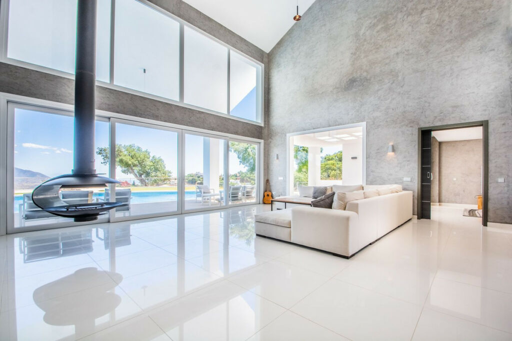 Detached Villa La Mairena Málaga - image 6