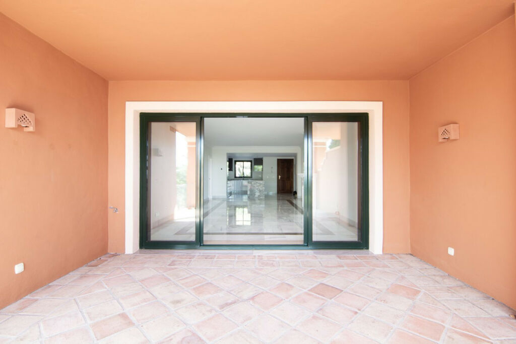 Middle Floor Apartment Monte Halcones Málaga - image 8