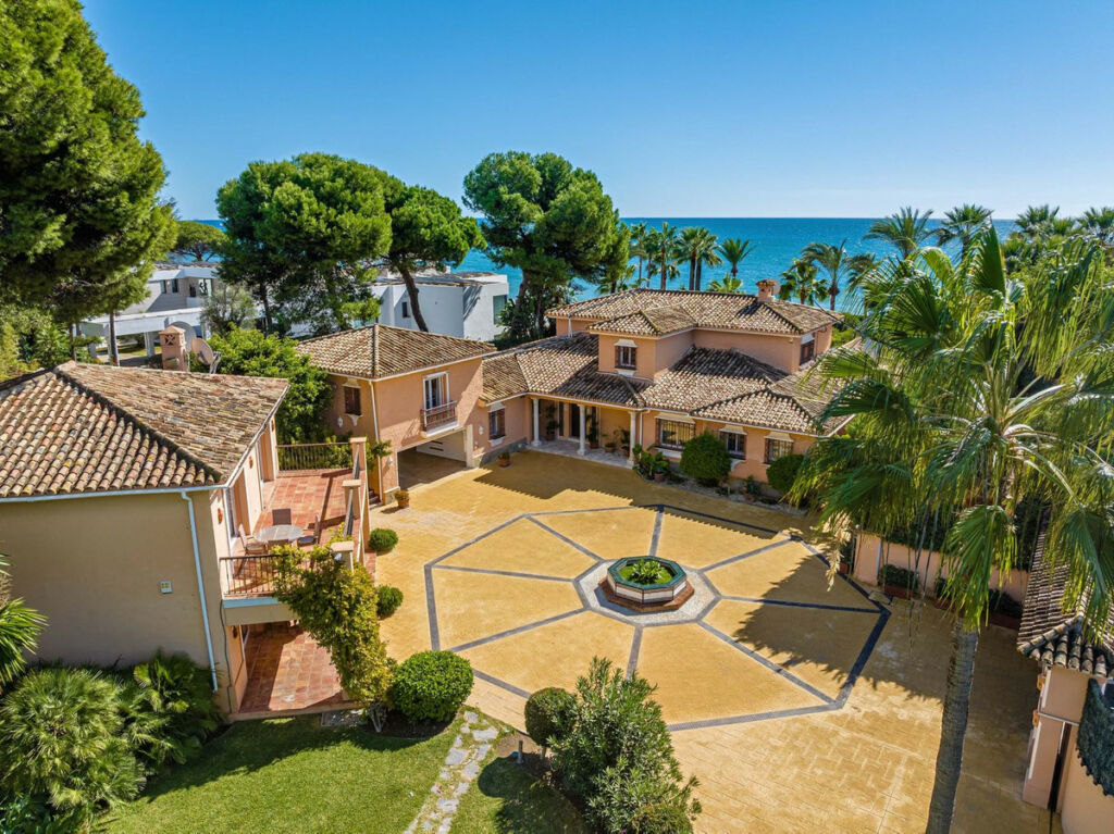 Detached Villa Benamara Málaga - image 62
