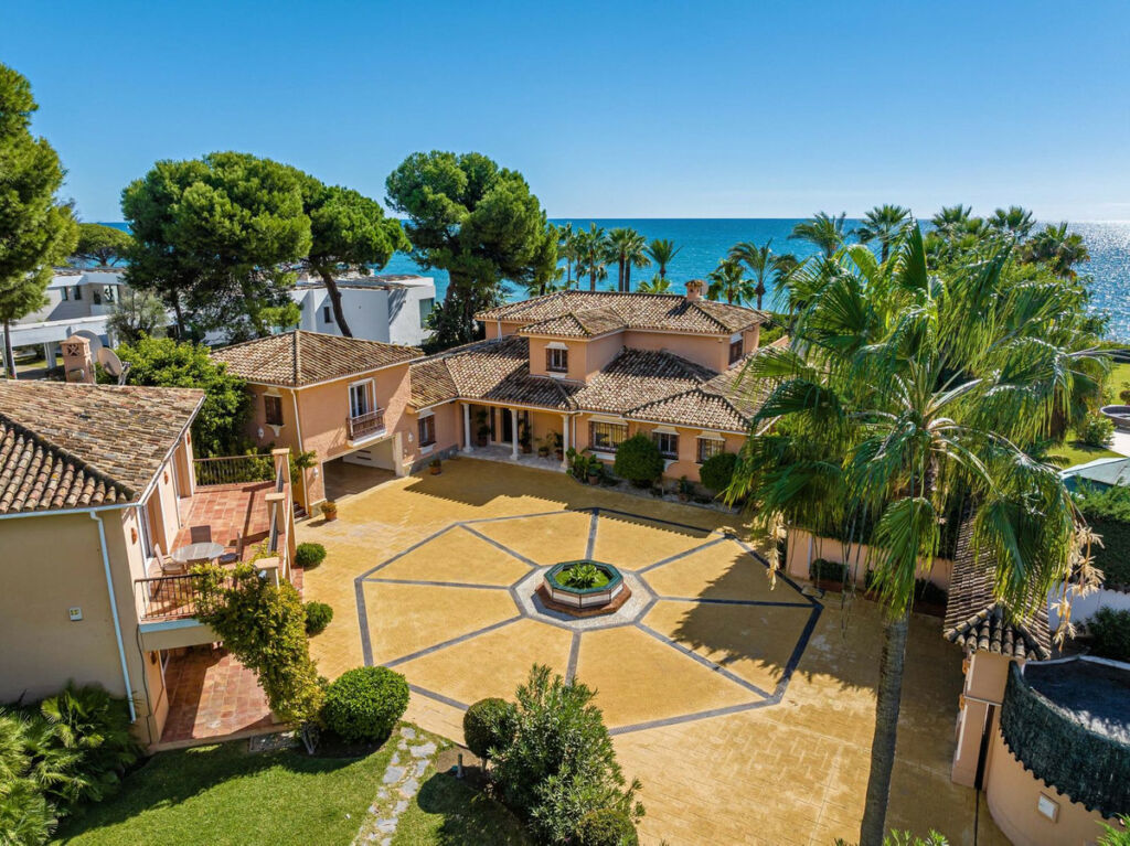 Detached Villa Benamara Málaga - image 63