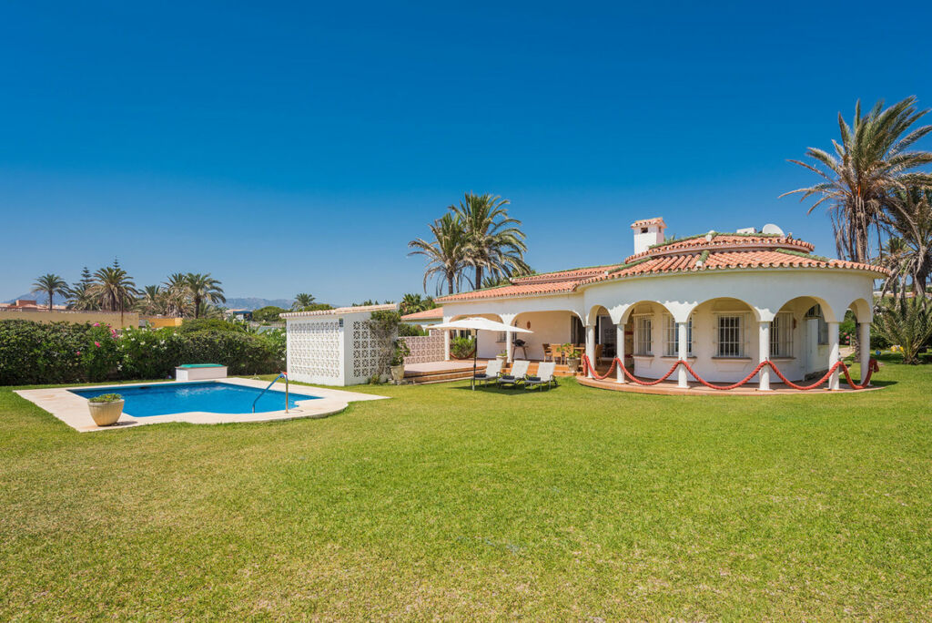 Detached Villa Marbesa Málaga - image 7