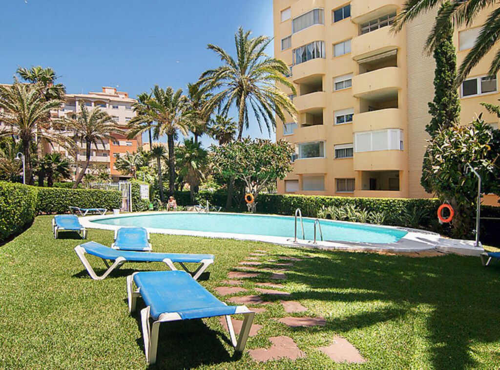 Penthouse Estepona Málaga - image 6