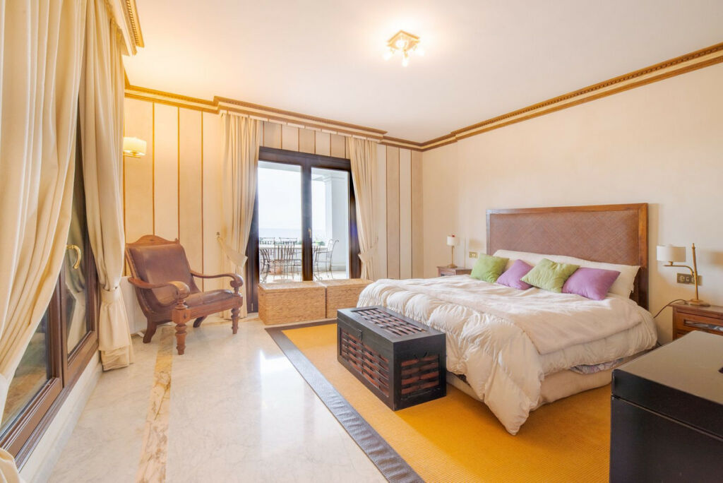 Ground Floor Apartment The Golden Mile Málaga - image 7
