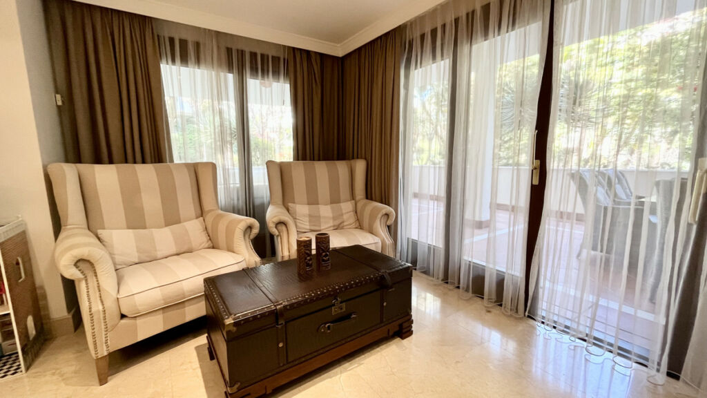 Ground Floor Apartment The Golden Mile Málaga - image 7
