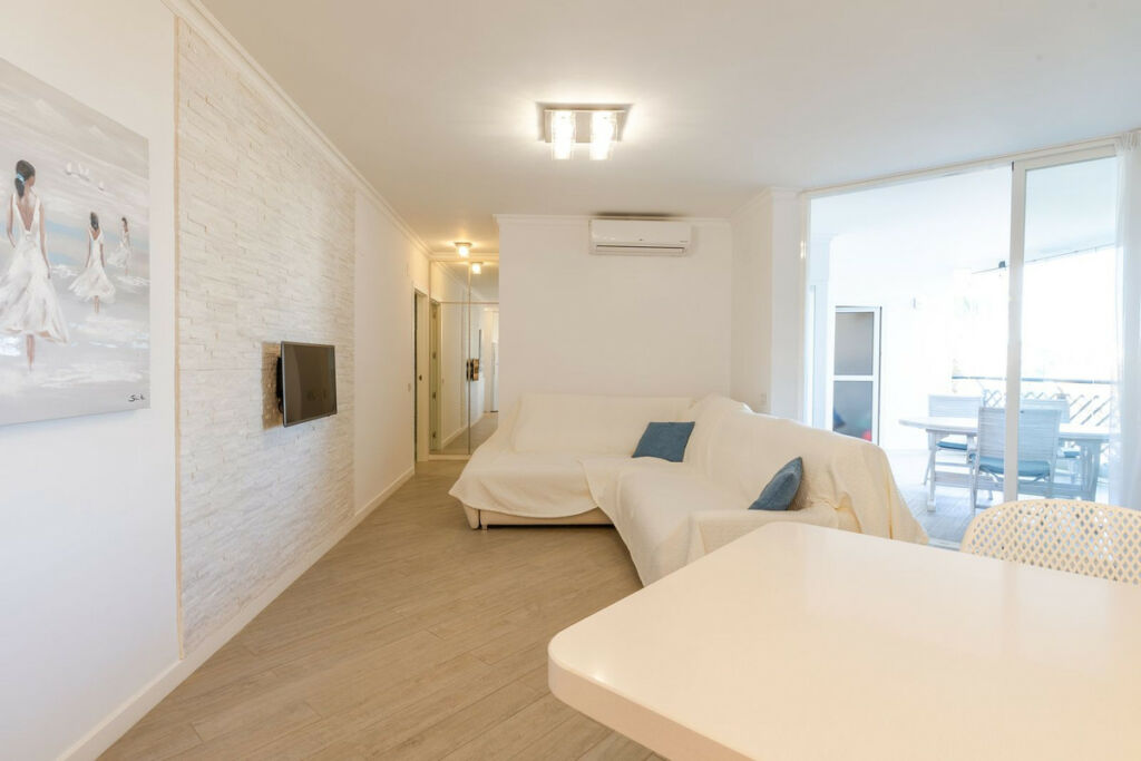Middle Floor Apartment Calahonda Málaga - image 7