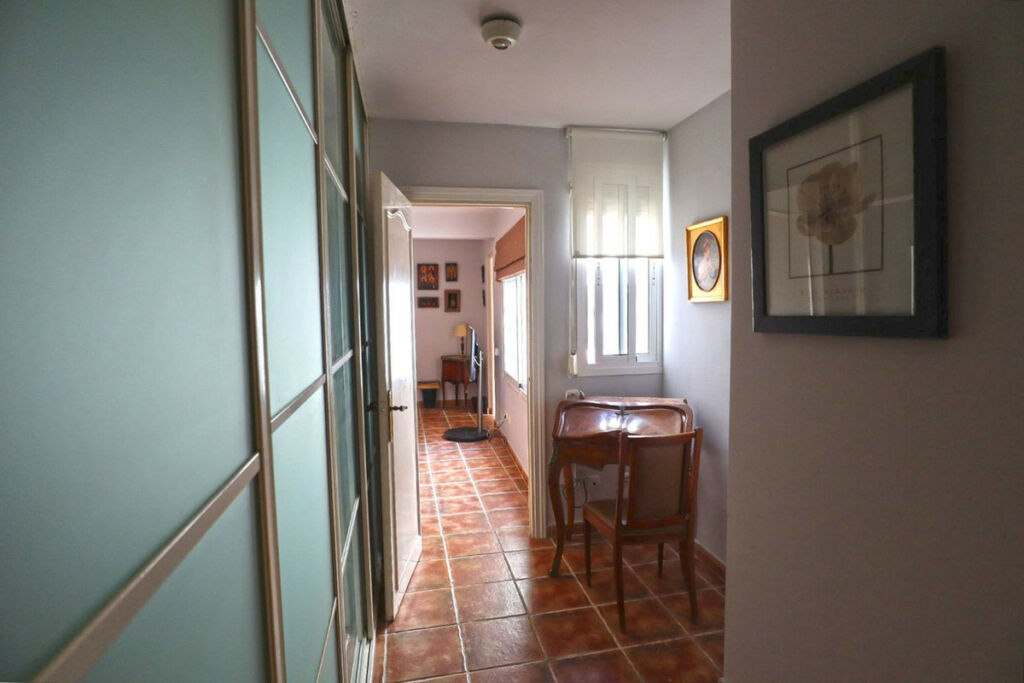 Middle Floor Apartment Marbella Málaga - image 7