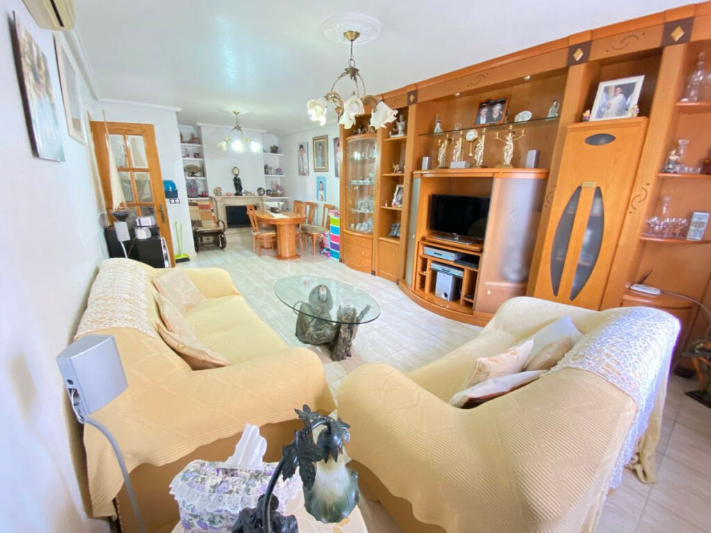 Townhouse Formentera del Segura Alicante - image 4