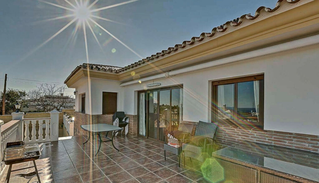 Detached Villa Nerja Málaga - image 7