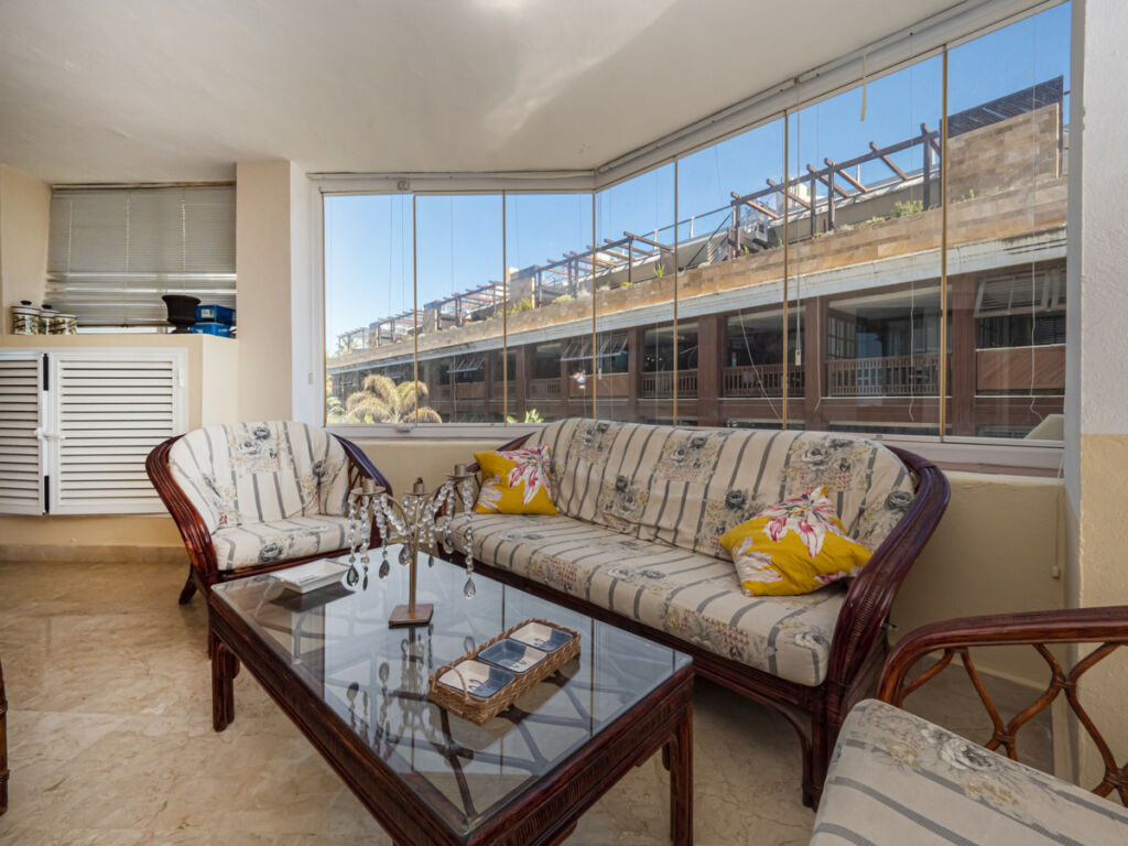Middle Floor Apartment Puerto Banús Málaga - image 7