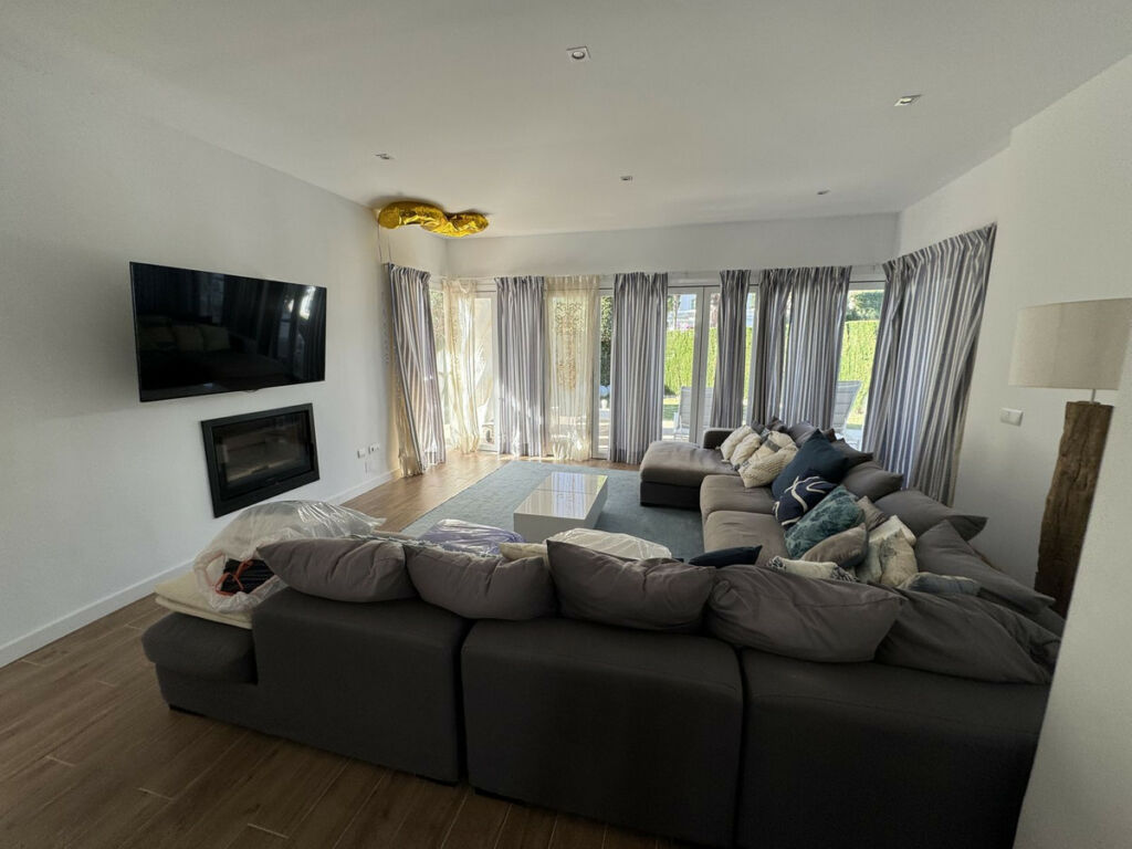 Detached Villa Bahía de Marbella Málaga - image 7