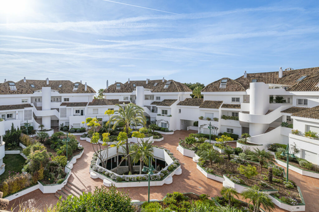Penthouse The Golden Mile Málaga - image 8