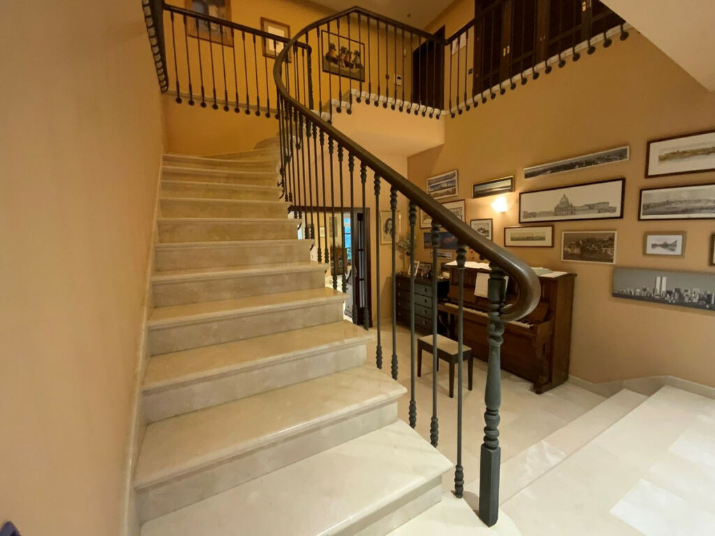 Detached Villa Marbella Málaga - image 7
