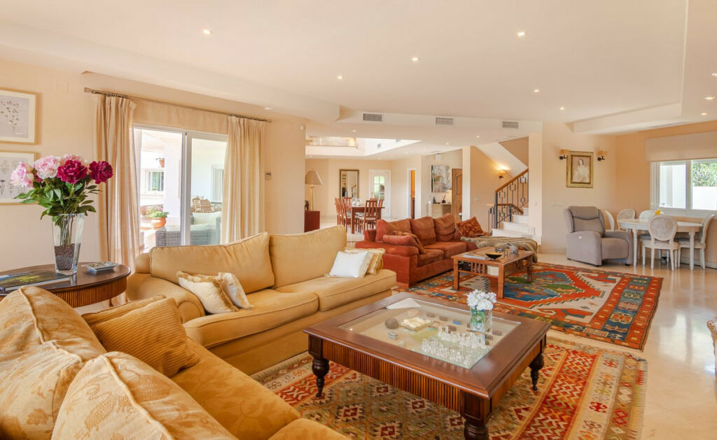 Detached Villa Benahavís Málaga - image 7