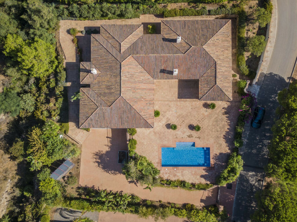 Detached Villa Valtocado Málaga - image 5