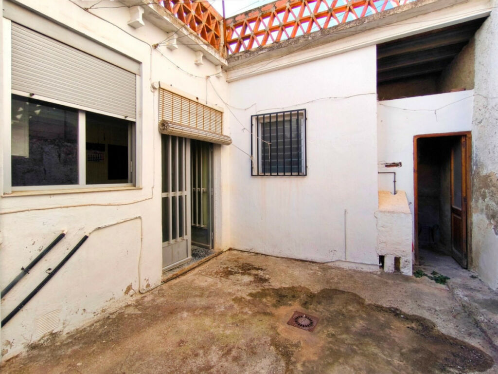 Townhouse Pedreguer Alicante - image 9