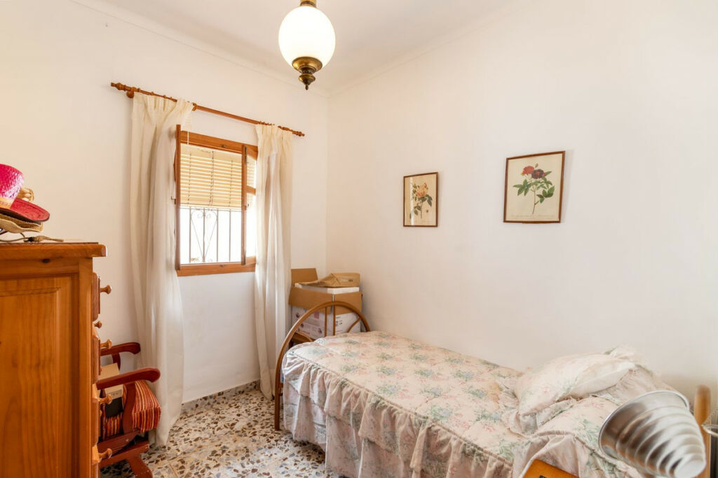 Detached Villa Periana Málaga - image 8