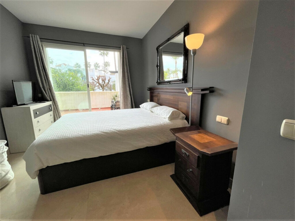 Ground Floor Apartment Estepona Málaga - image 8