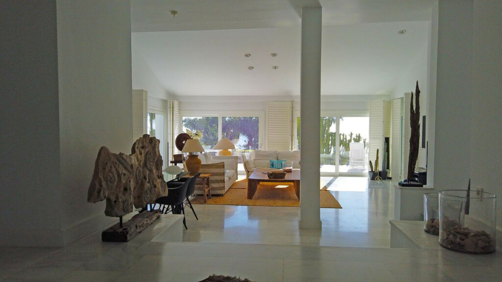 Detached Villa Hacienda Las Chapas Málaga - image 8