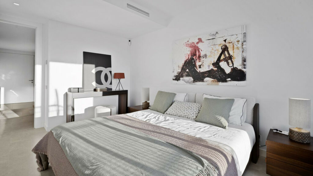 Detached Villa Marbella Málaga - image 8