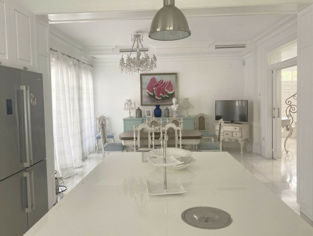 Detached Villa Marbella Málaga - image 7