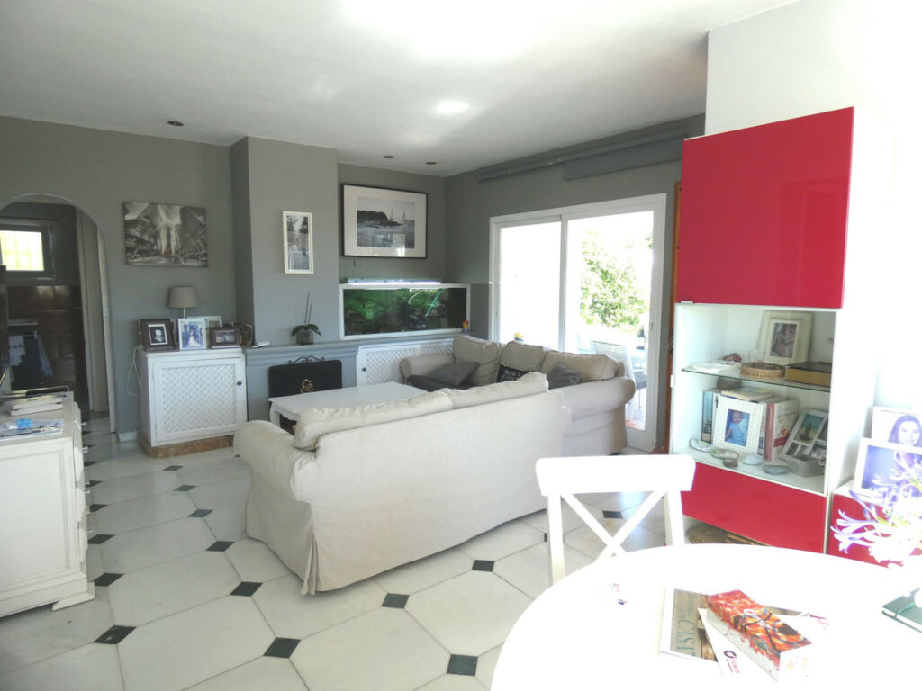 Detached Villa San Pedro de Alcántara Málaga - image 8