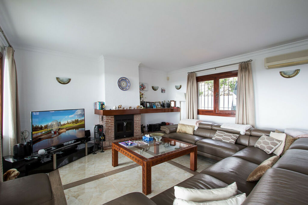 Detached Villa Mijas Costa Málaga - image 8