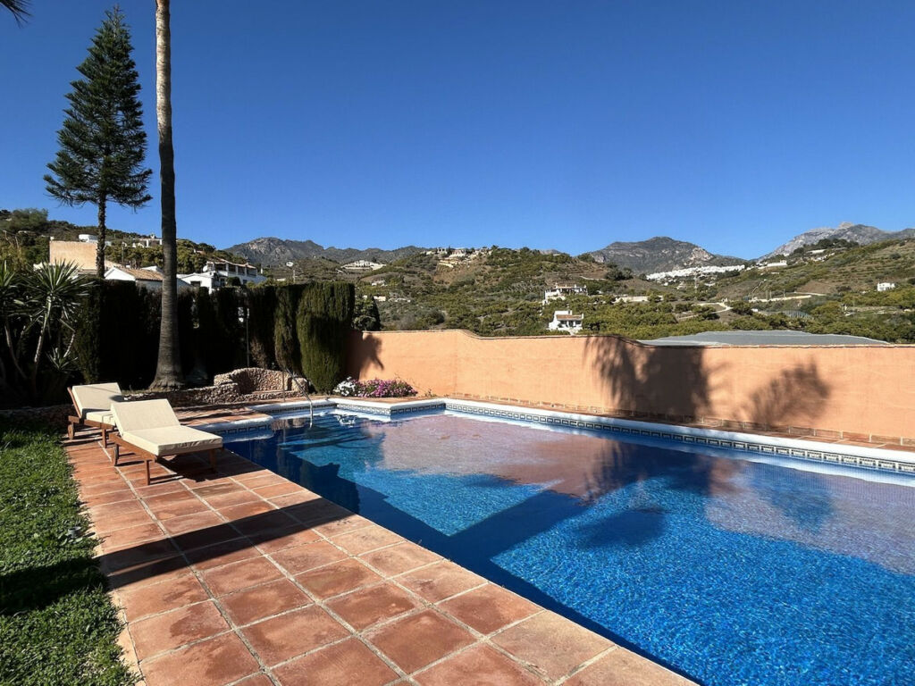 Detached Villa Frigiliana Málaga - image 81